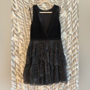 BCBGMaxAzria Black One-Shoulder V-Neck Sparkle Tiered Dress